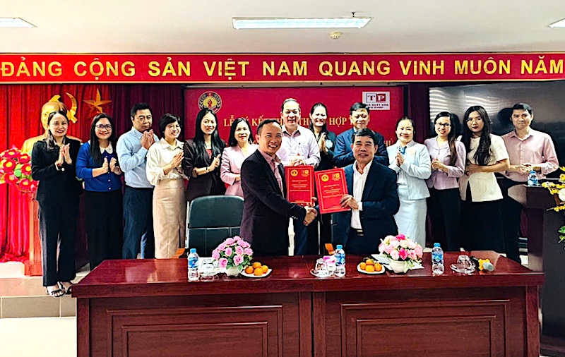 Ký kết Thỏa thuận hợp tác giữa Nhà xuất bản Tư pháp và Trường Cán bộ thanh tra